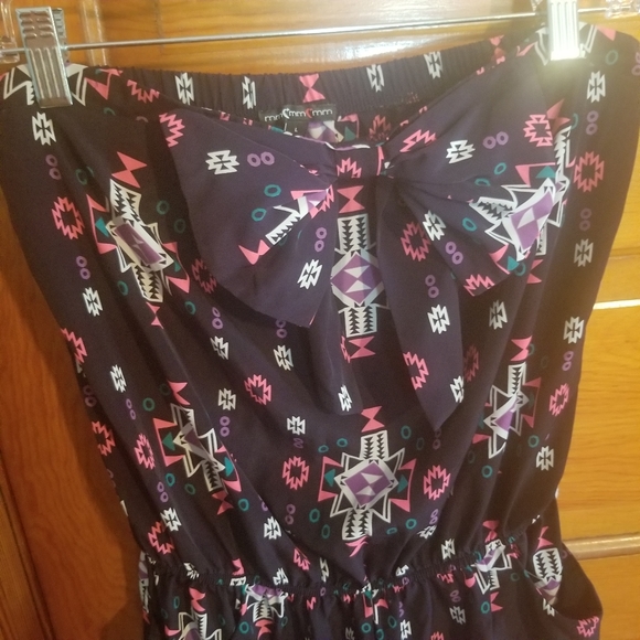 Mm Mm Mm Romper.  Black strapless romper.  Size L - Picture 5 of 6